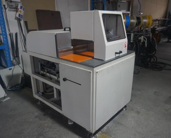 半自動切鋁機(jī)DS-C600切割280*200mm鋁型材【昆山】